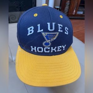 St Louis Blues Men's Hockey Reebok Cap, OS Adjustable